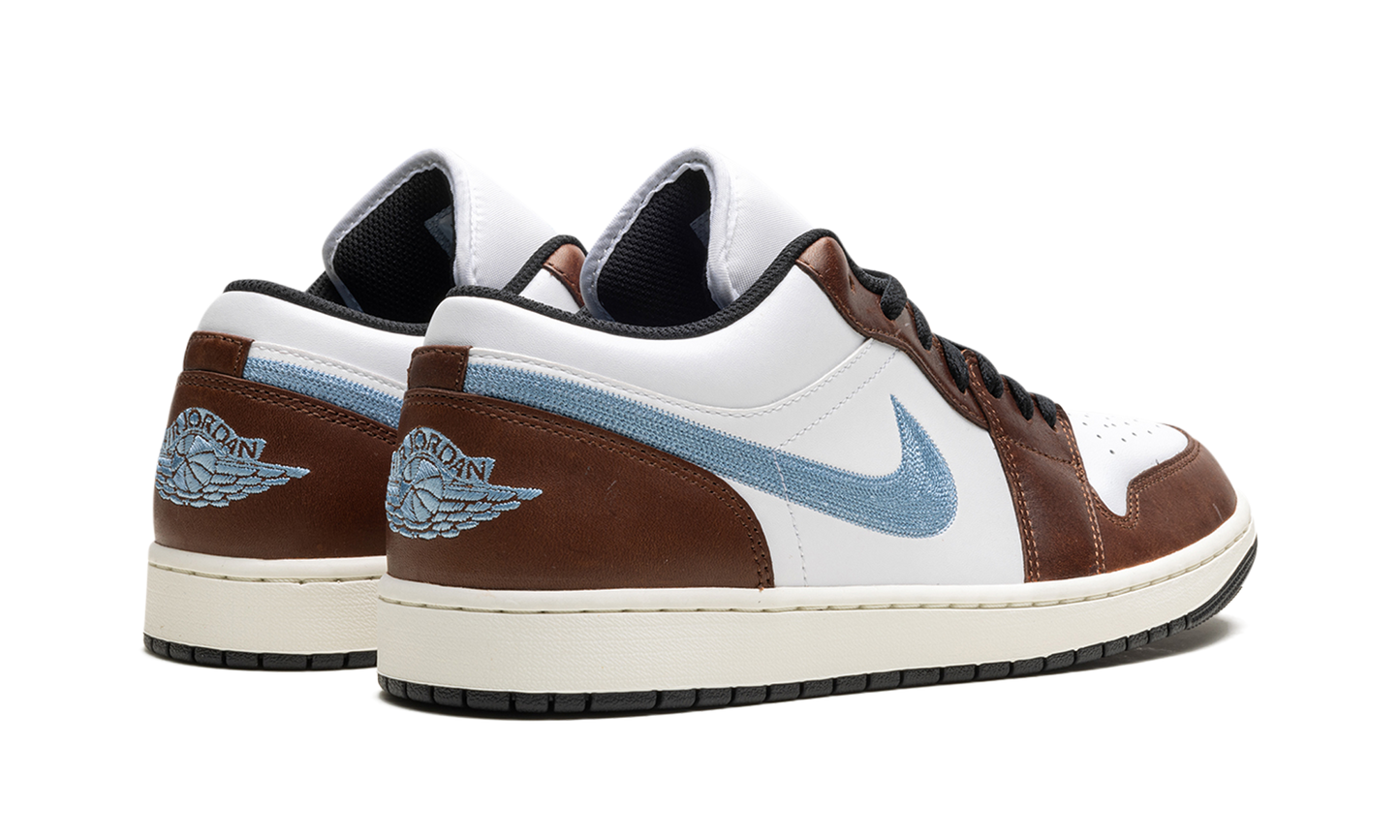 Air Jordan 1 Low SE Embroidered Swoosh - Mocha