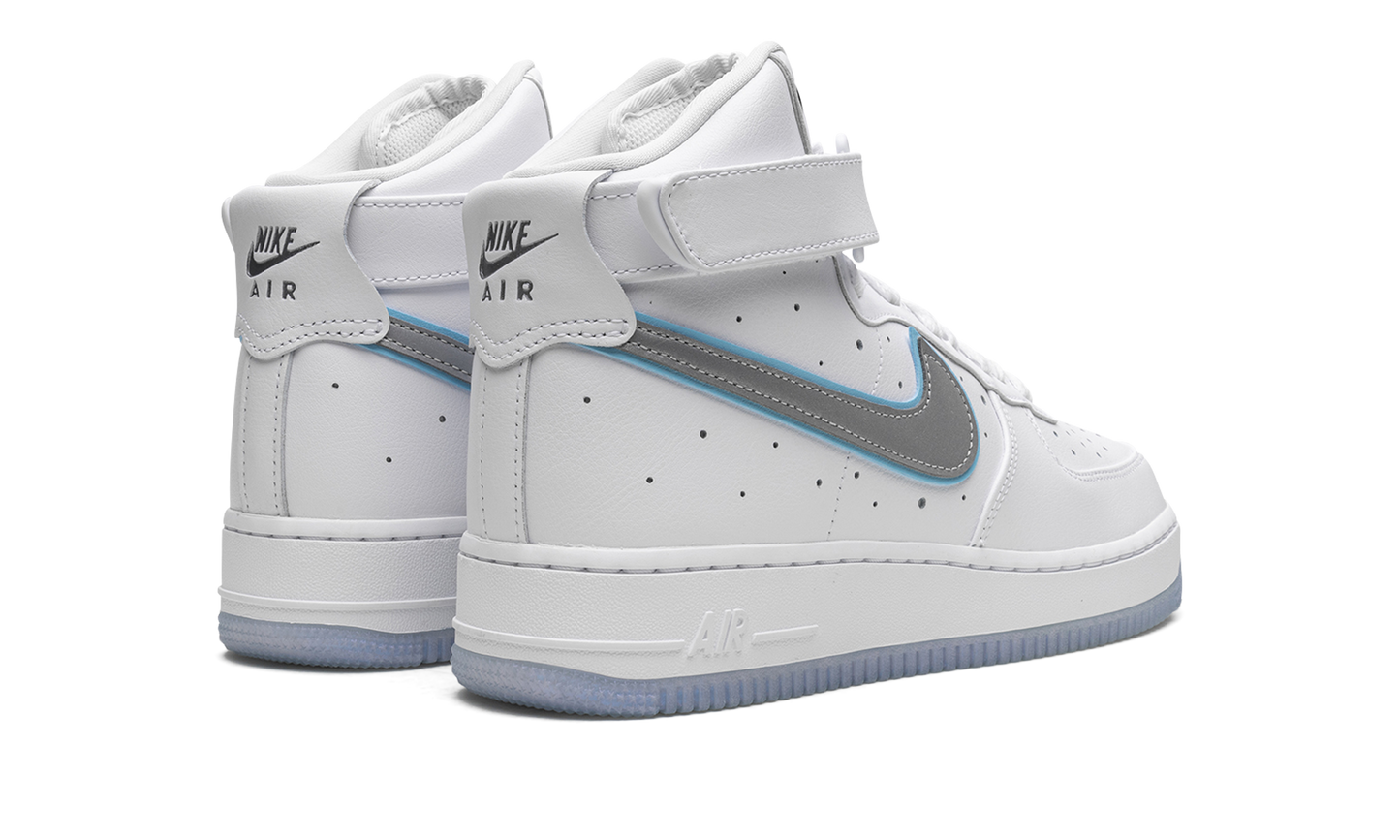 AIR FORCE 1 HIGH MNS WMNS Dare To Fly
