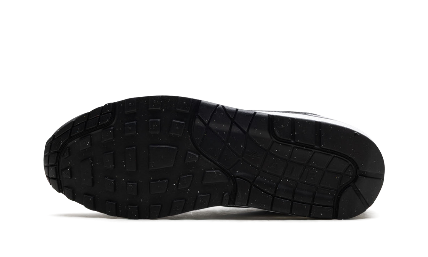 Air Max 1 Essential White Pure Platinum Black