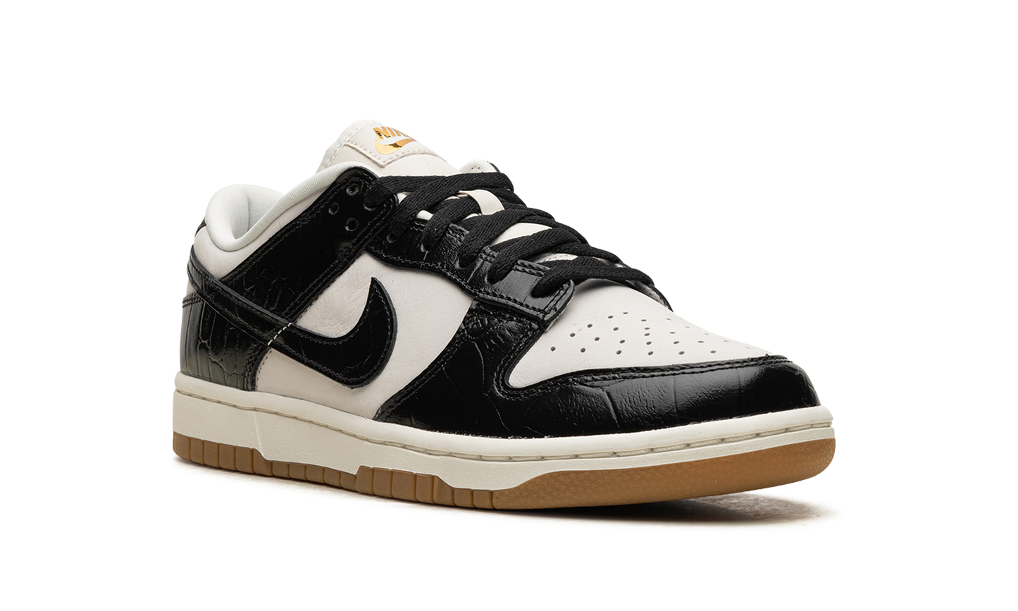 Wmns Dunk Low LX Black Croc