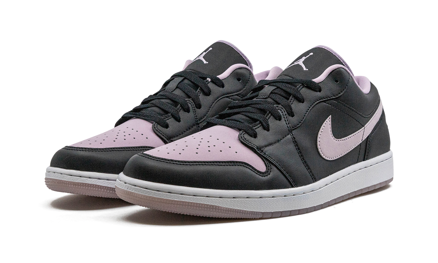 Jordan 1 Low SE Iced Lilac