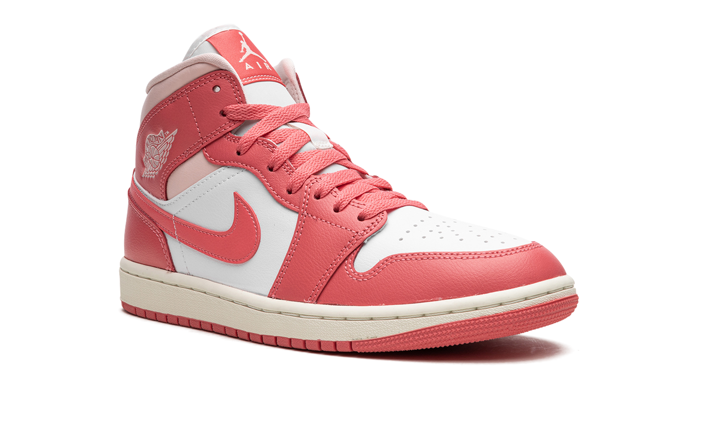 AIR JORDAN 1 MID WMNS Strawberries And Cream