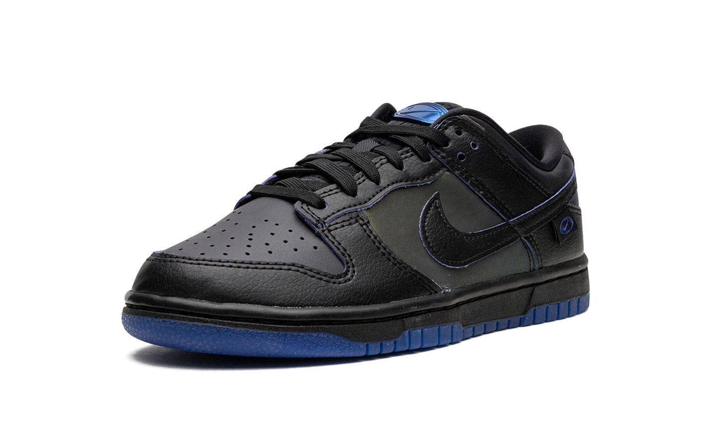 DUNK LO MNS WMNS Black Royal Iridescent