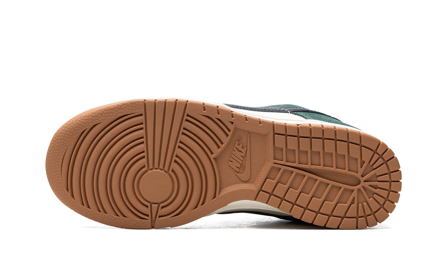 DUNK LOW WMNS Green Snake