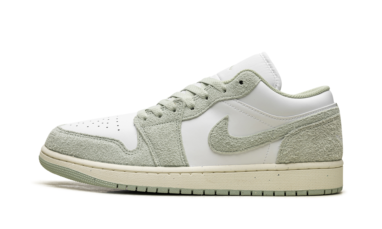 Air Jordan 1 Low SE Seafoam