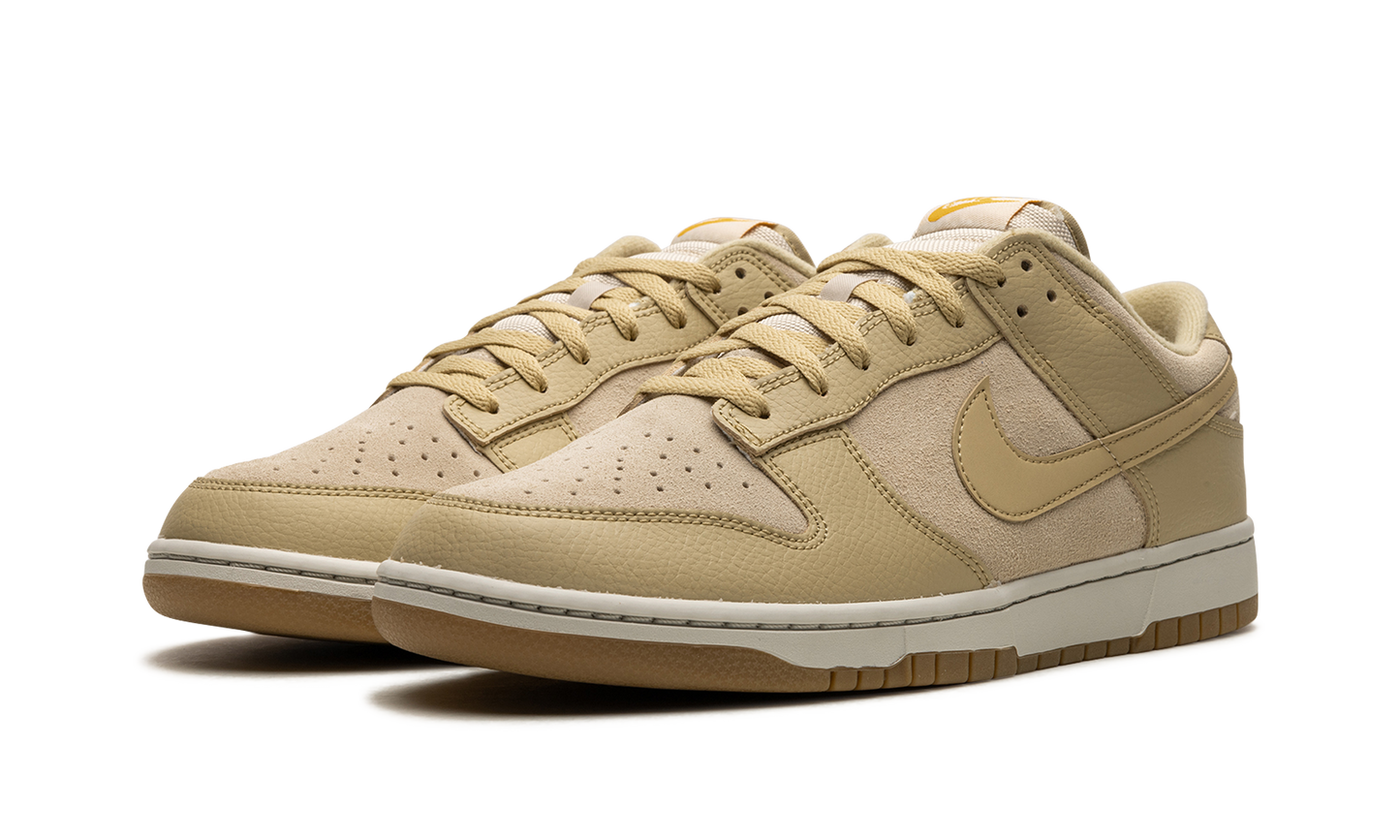 Dunk Low Khaki / Gum