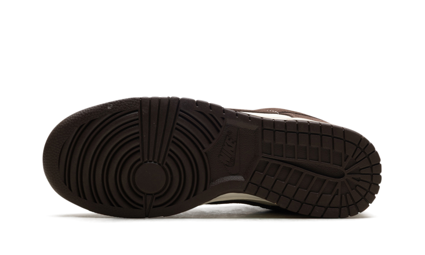Dunk Low Retro SE  Pale Ivory Baroque Brown