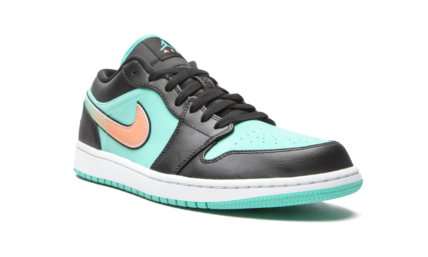 Air Jordan 1 Low SE  Tropical Twist