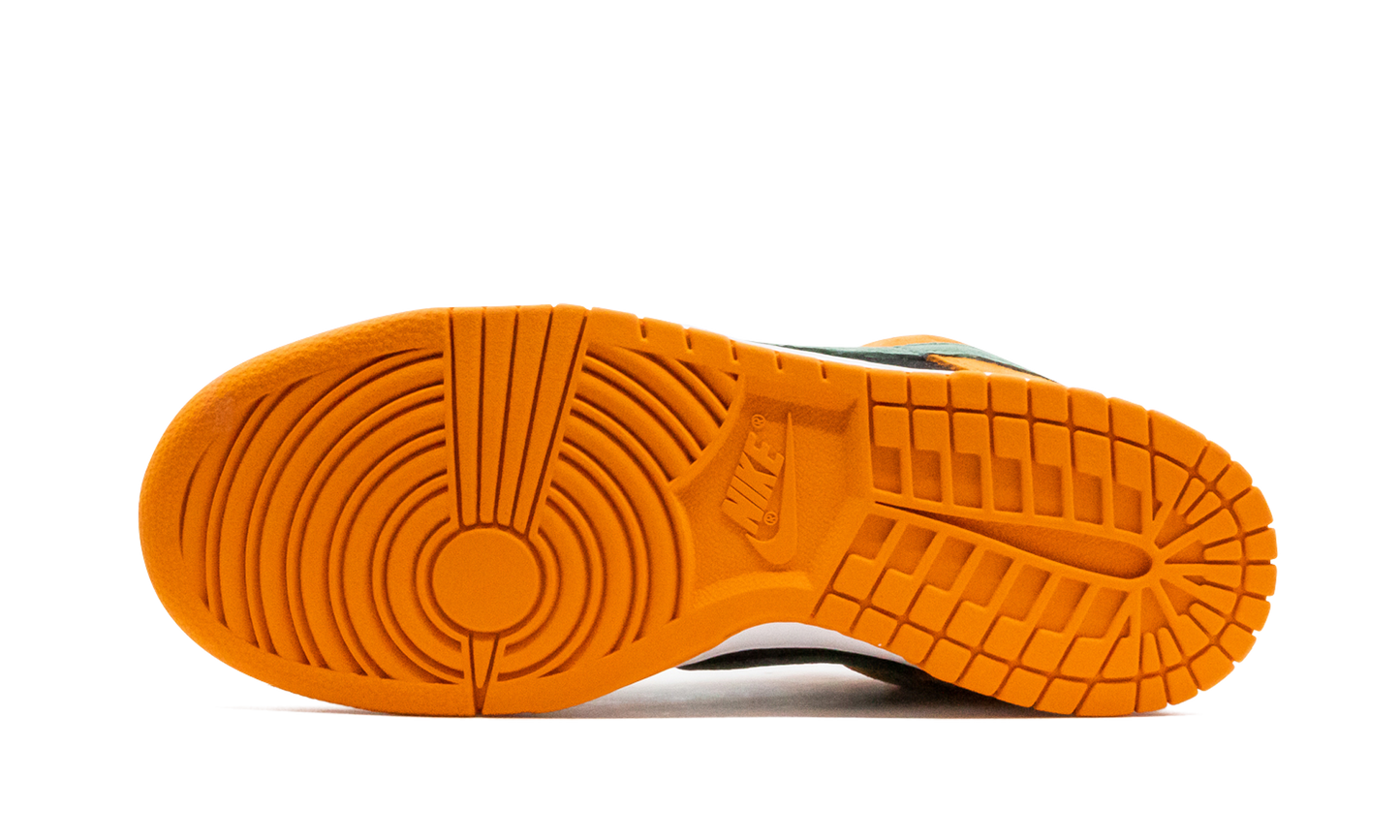 Dunk Low SP  Ceramic