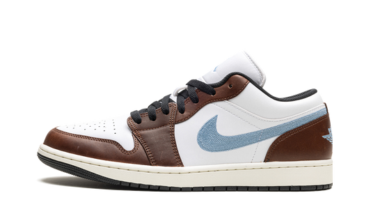 Air Jordan 1 Low SE  Embroidered Swoosh - Mocha