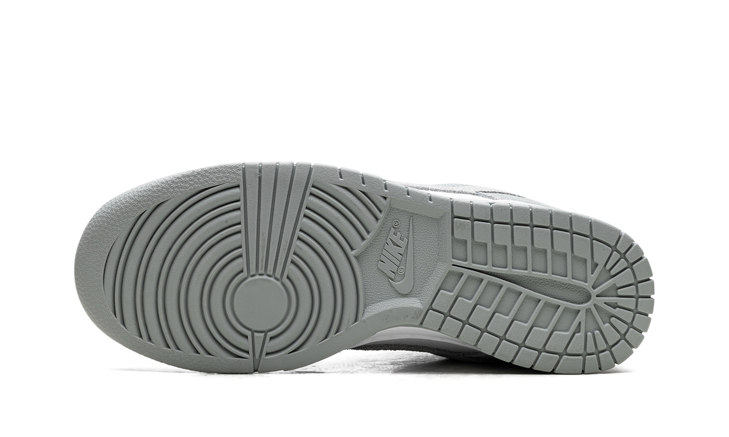 Dunk Low  Light Pumice