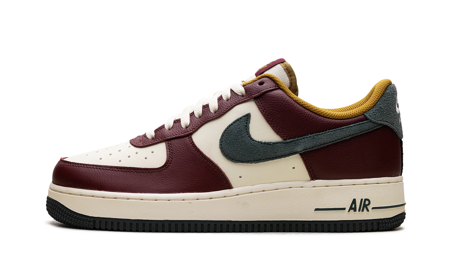 Air Force 1  Dark Team Red Vintage Green