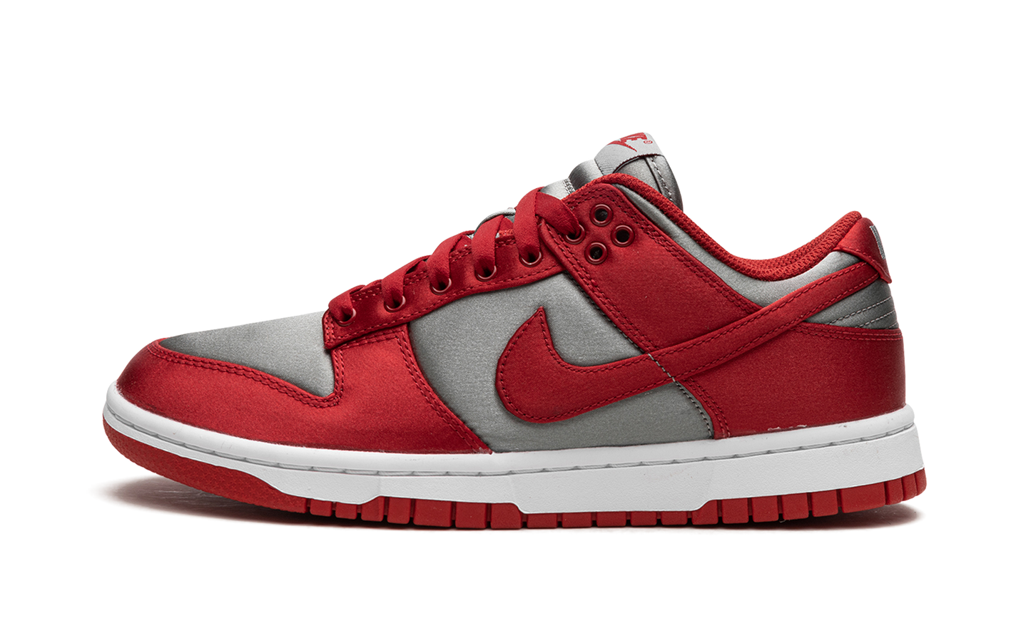 DUNK LOW WMNS  UNLV Satin