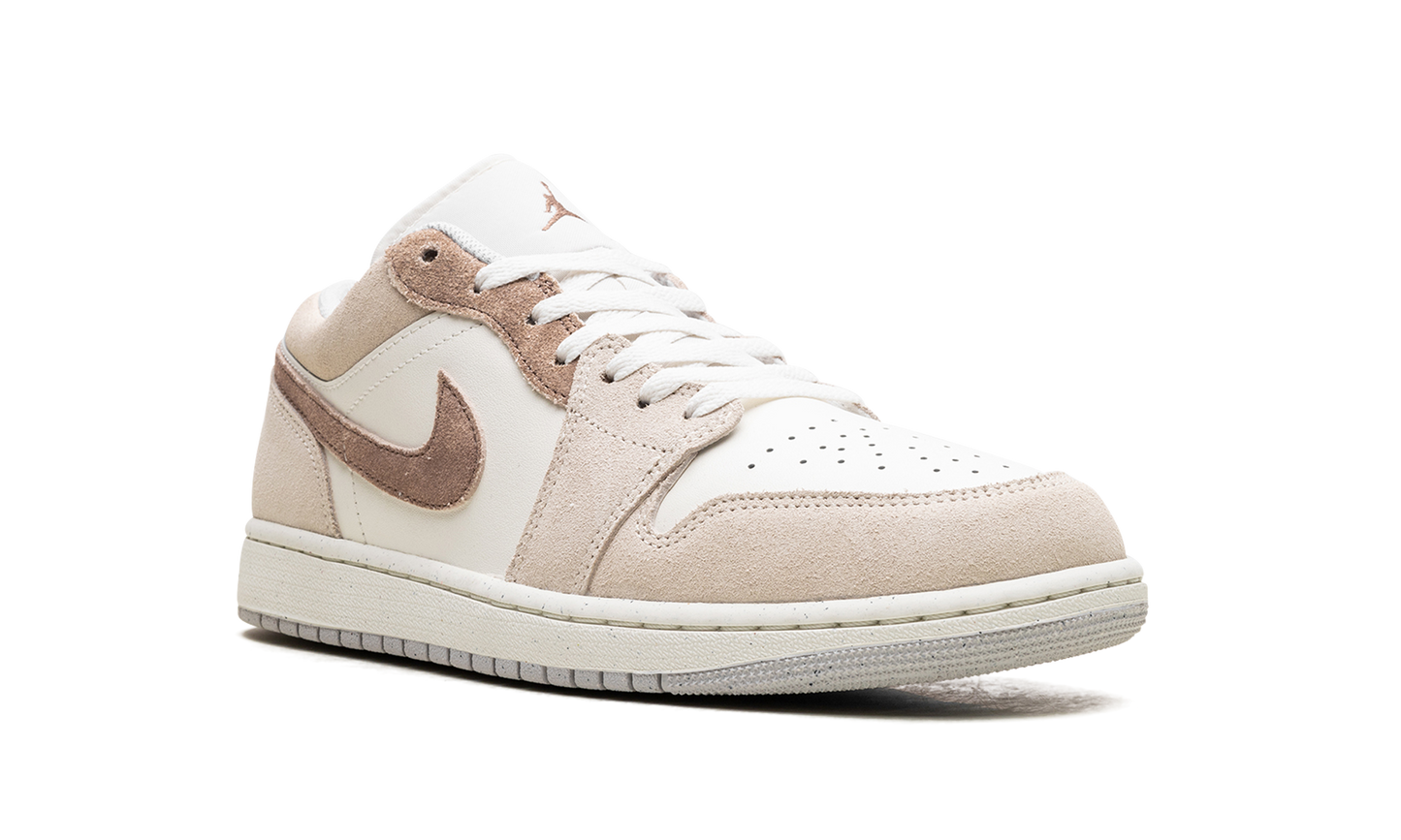 Air Jordan 1 Low  Light Brown