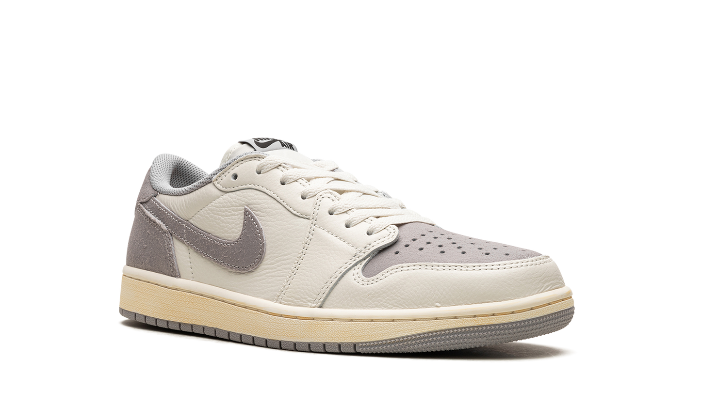 Air Jordan 1 Low EX  Atmosphere Grey