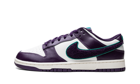 Dunk Low  Chenille Swoosh - Grand Purple