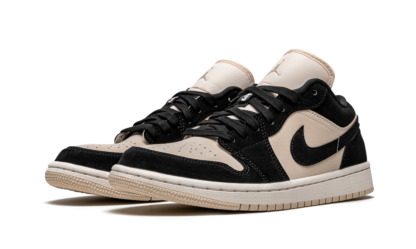 Air Jordan 1 Low WMNS  Black Guava Ice
