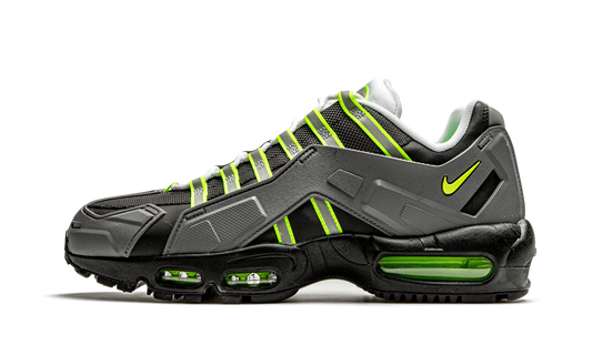 Air Max 95 NDSTRKT  Neon