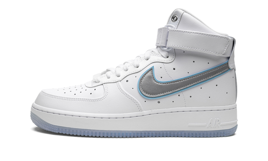 AIR FORCE 1 HIGH MNS WMNS  Dare To Fly
