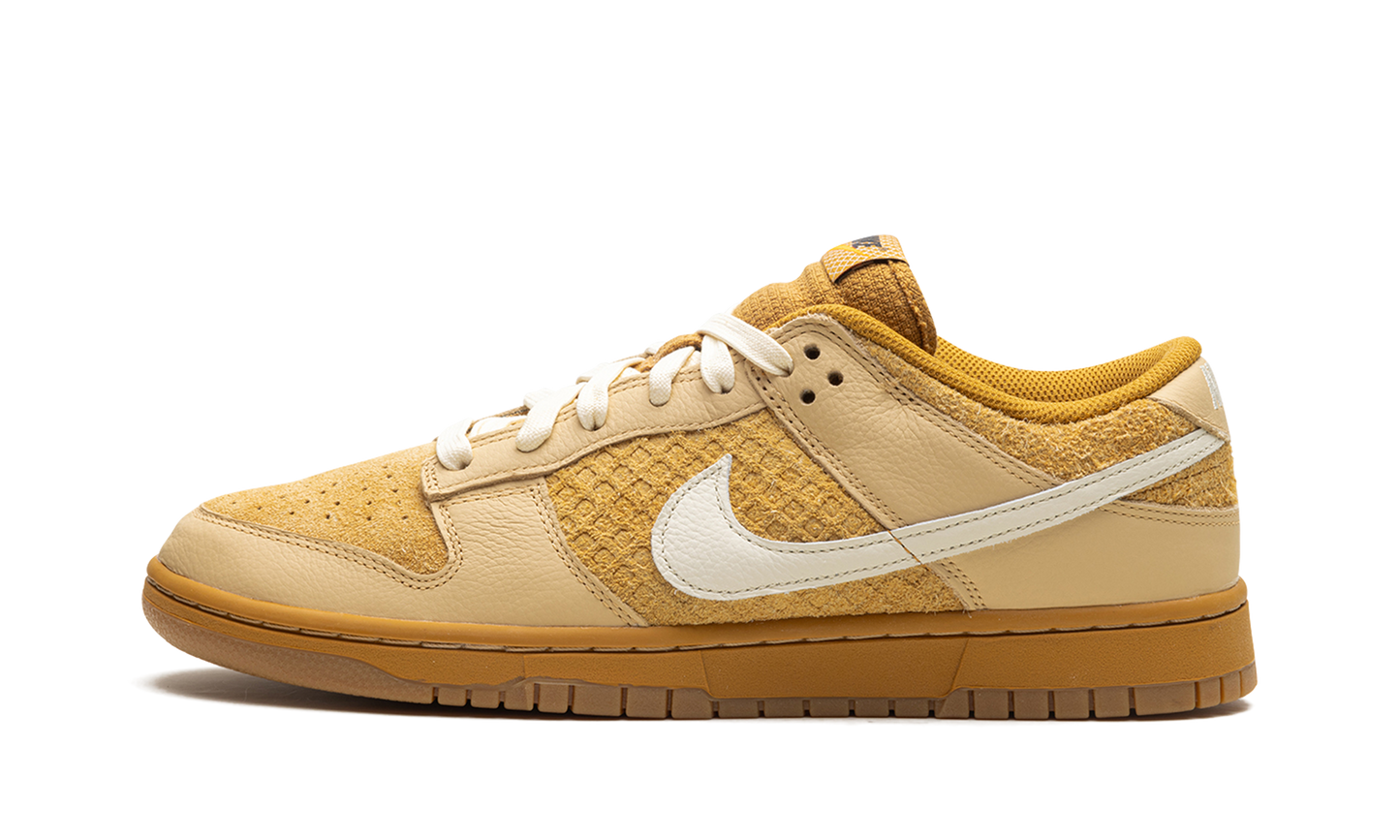 Dunk Low  Waffle