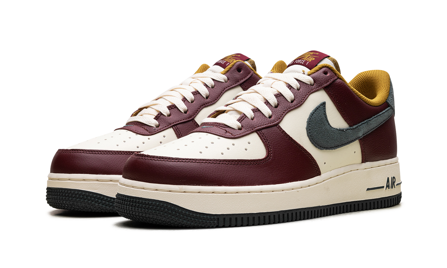 Air Force 1  Dark Team Red Vintage Green