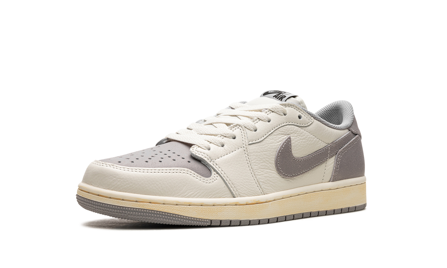 Air Jordan 1 Low EX  Atmosphere Grey