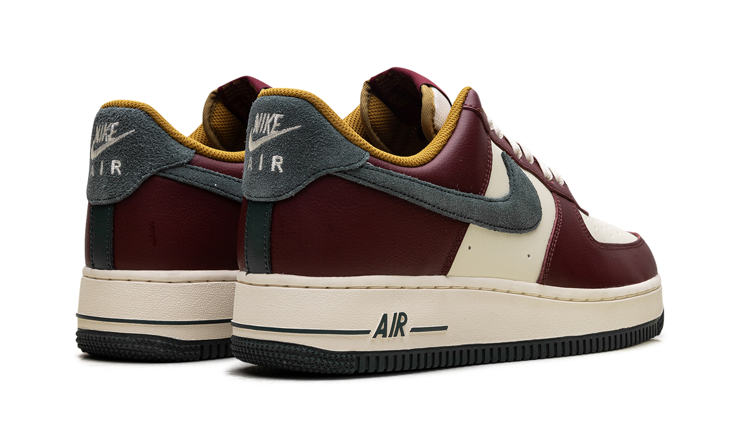 Air Force 1  Dark Team Red Vintage Green