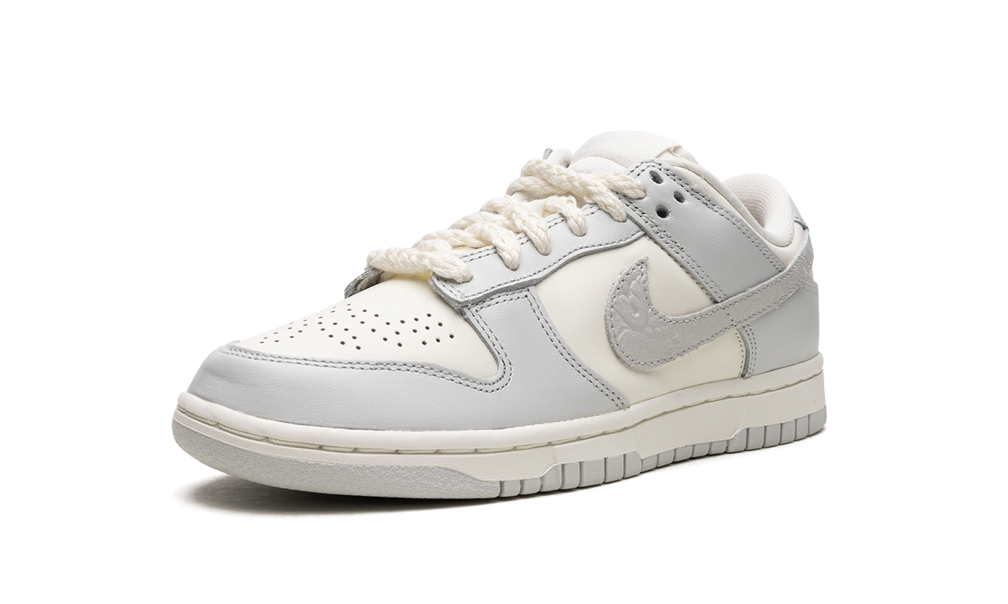DUNK LOW WMNS  Needlework