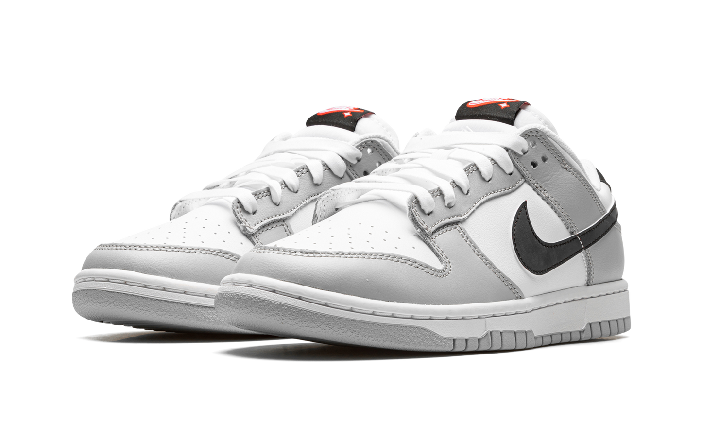 Dunk Low SE  Lottery Pack - Grey