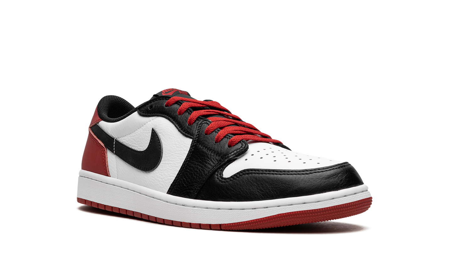 Air Jordan 1 Low OG  Black Toe 2023