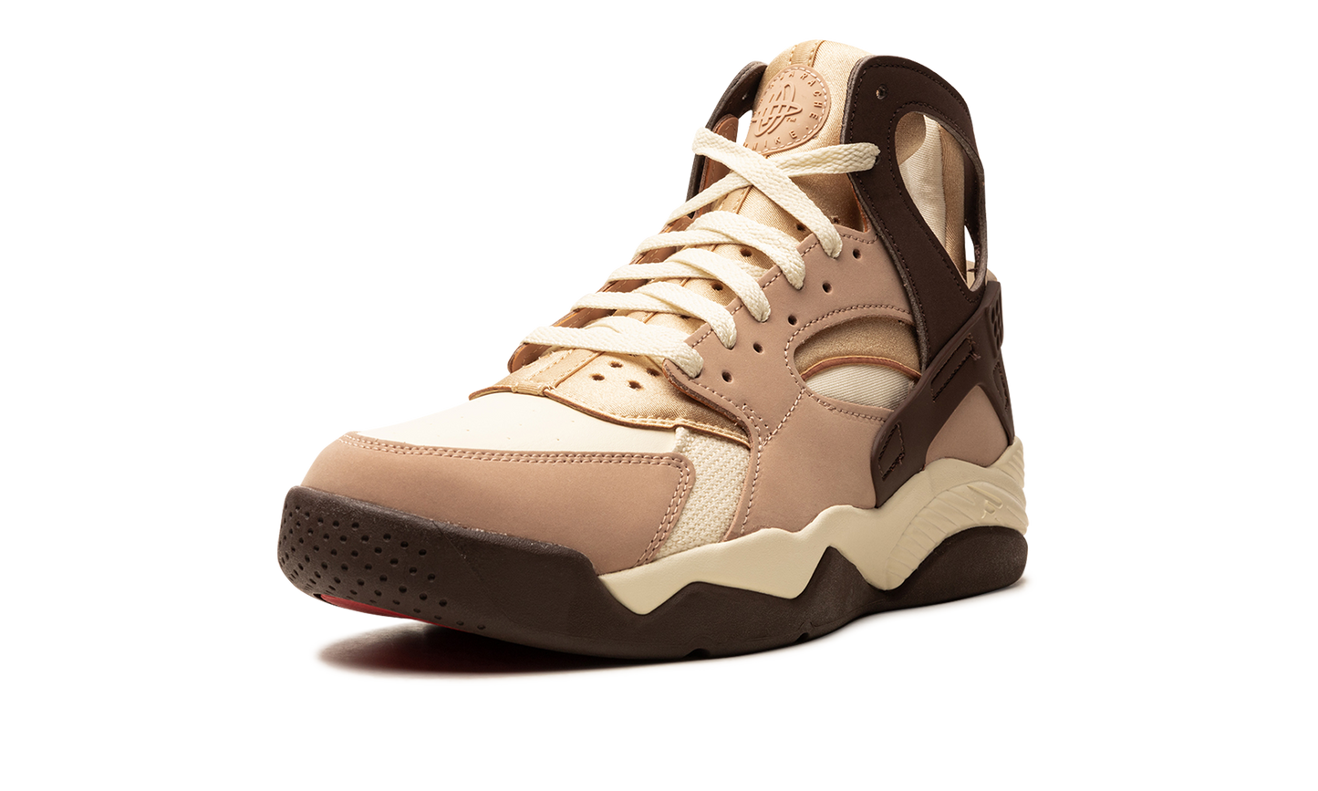 Air Flight Huarache  Baroque Brown