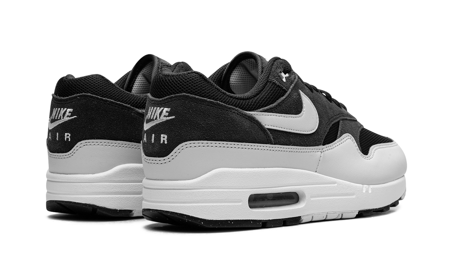 Air Max 1 Essential  Off Noir Vast Grey