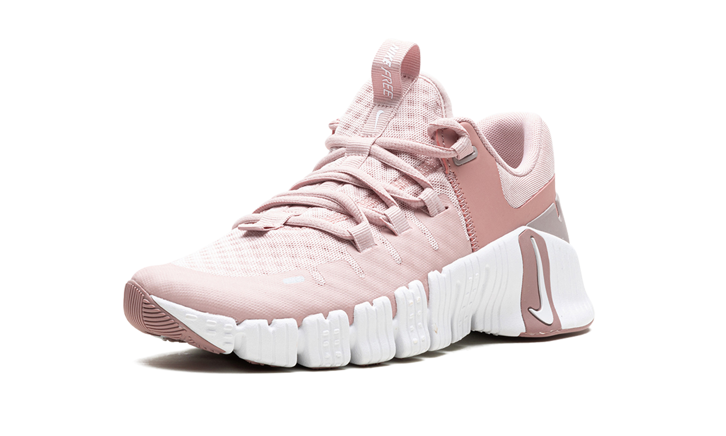 WMNS Nike Free Metcon 5  Pink Oxford