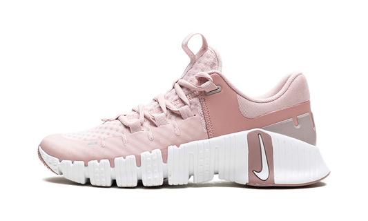 WMNS Nike Free Metcon 5  Pink Oxford