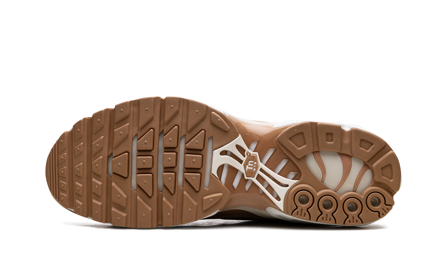 Air Max Plus  Flax Sail
