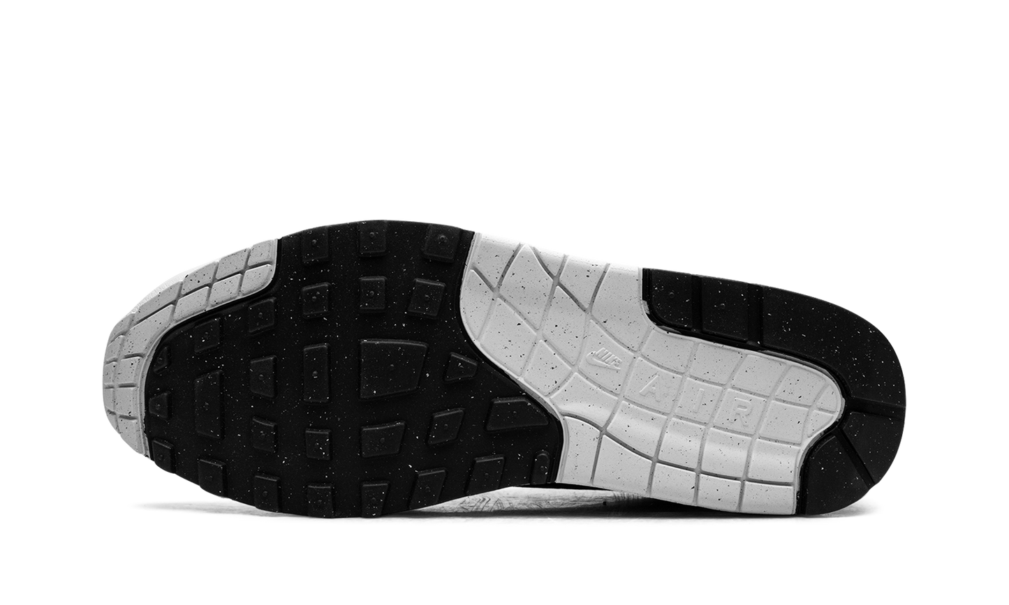 Air Max 1 Essential  Off Noir Vast Grey
