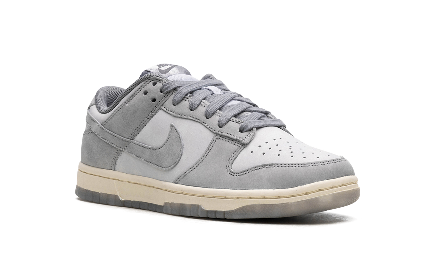 DUNK LOW WMNS  Cool Grey
