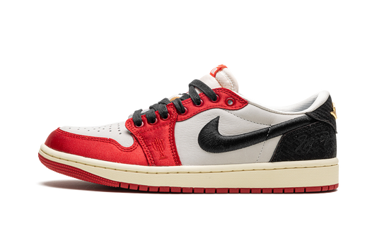 Air Jordan 1  Trophy Room - Away