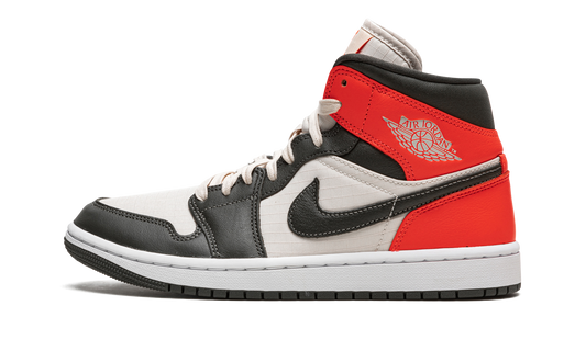 AIR JORDAN 1 MID SE WMNS  Newsprint