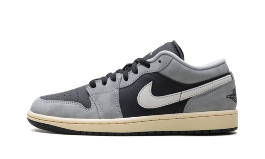 Air Jordan 1 Low SE  Light Smoke Grey