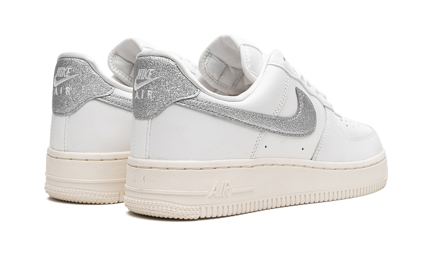 AIR FORCE 1 '07 MNS WMNS  Summit White Sail White Metallic Silver