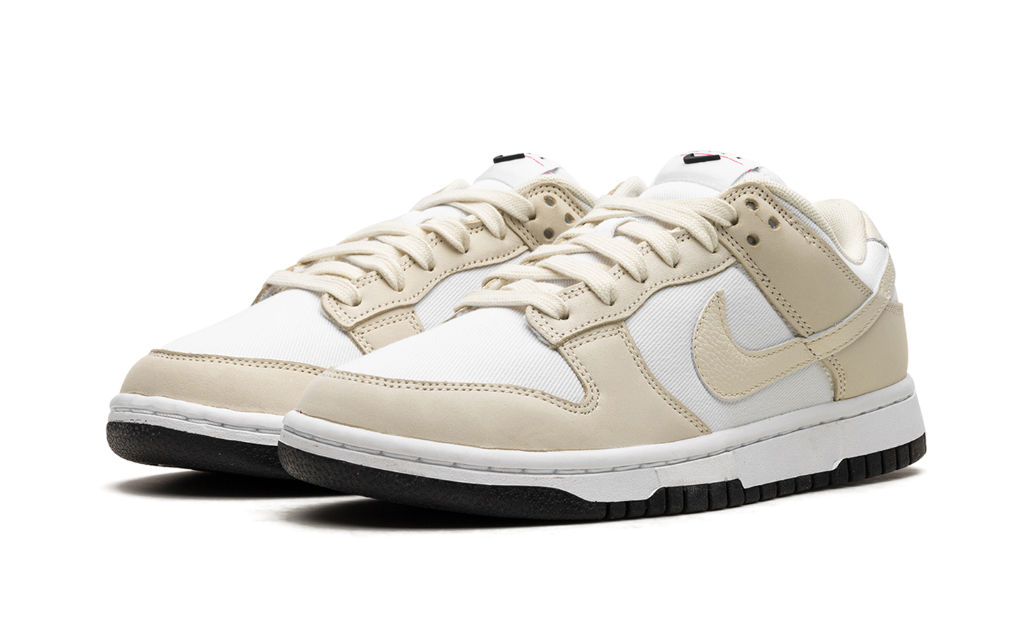 NIKE DUNK LO LX WMNS  Coconut Milk