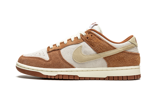 Dunk Low PRM  Medium Curry