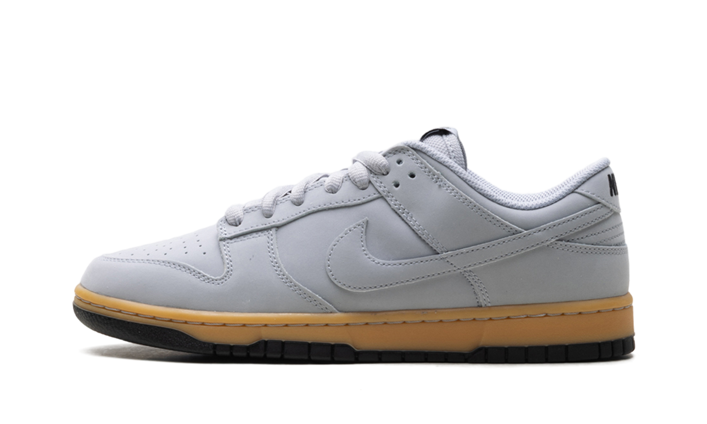 Dunk Low SE  Wolf Grey