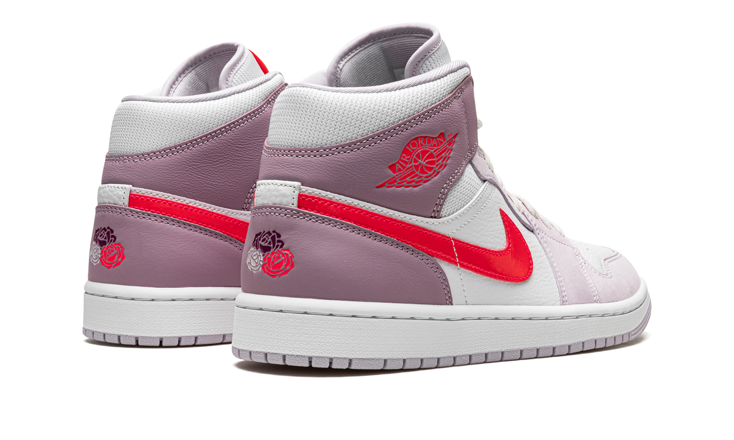 AIR JORDAN 1 MID WMNS  Valentine’s Day 2022