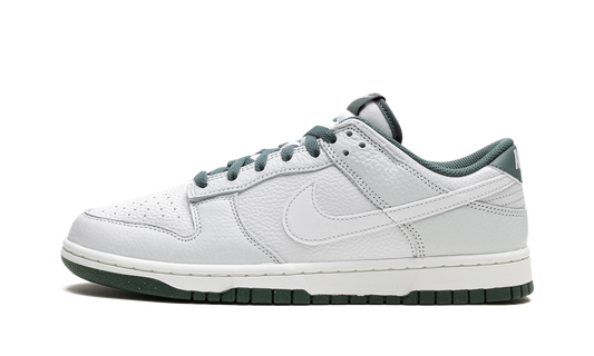 NIKE DUNK LOW  VINTAGE GREEN