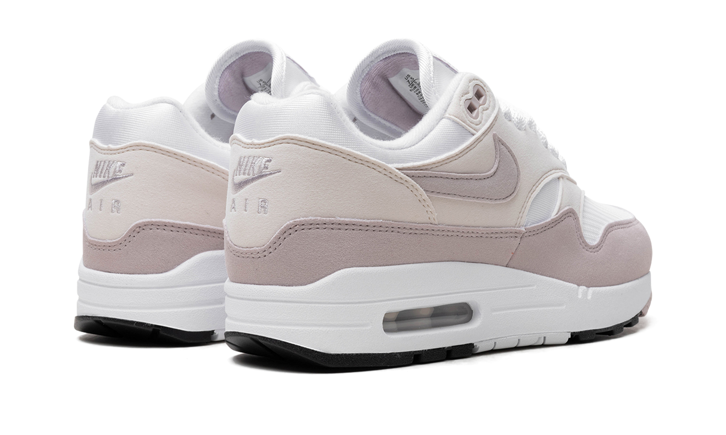 Wmns Air Max 1  Platinum Violet