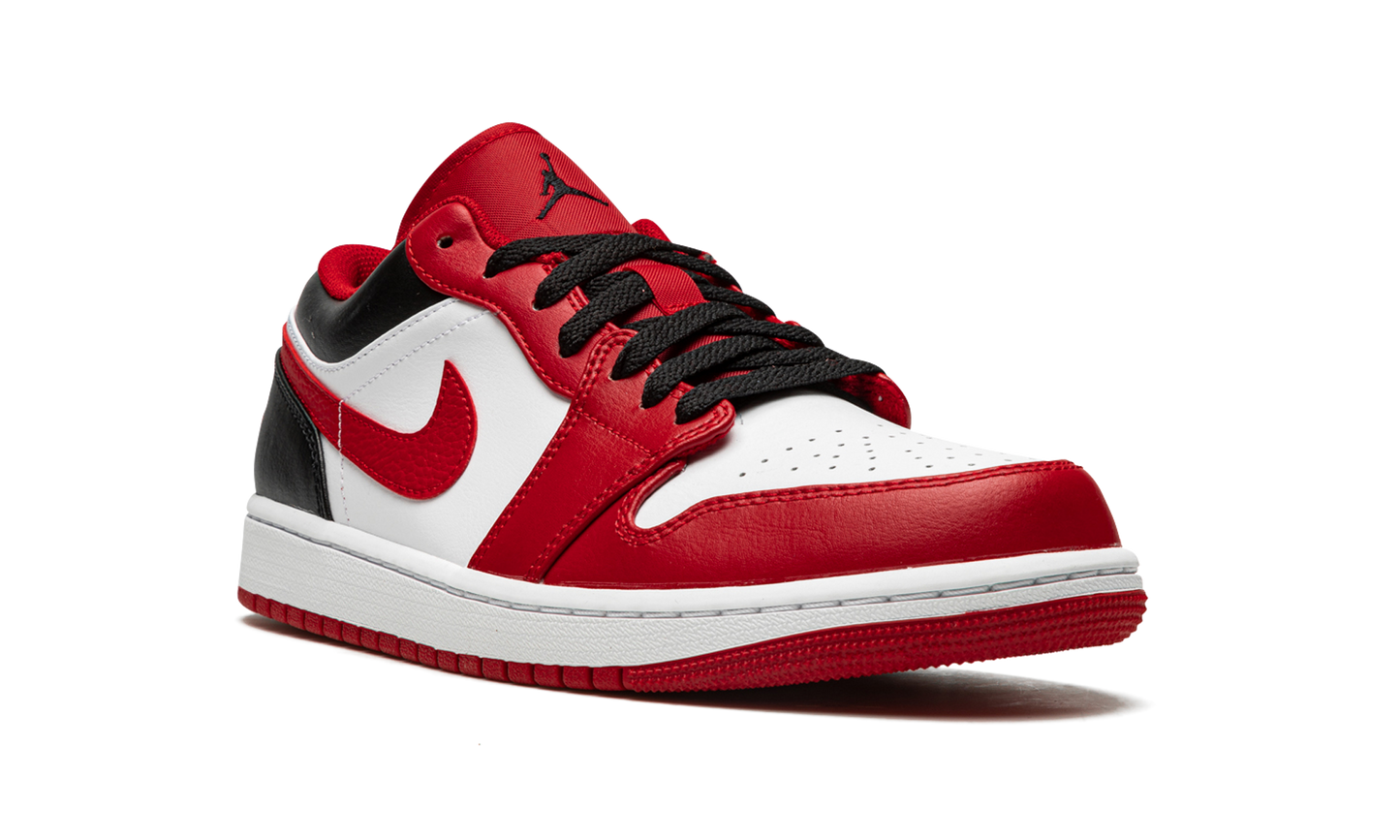 Jordan 1 low  Bulls