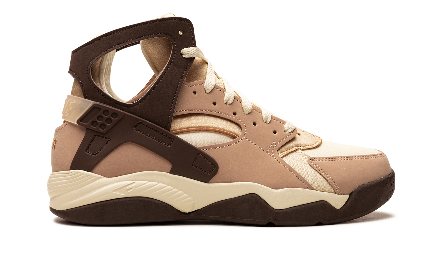 Air Flight Huarache  Baroque Brown
