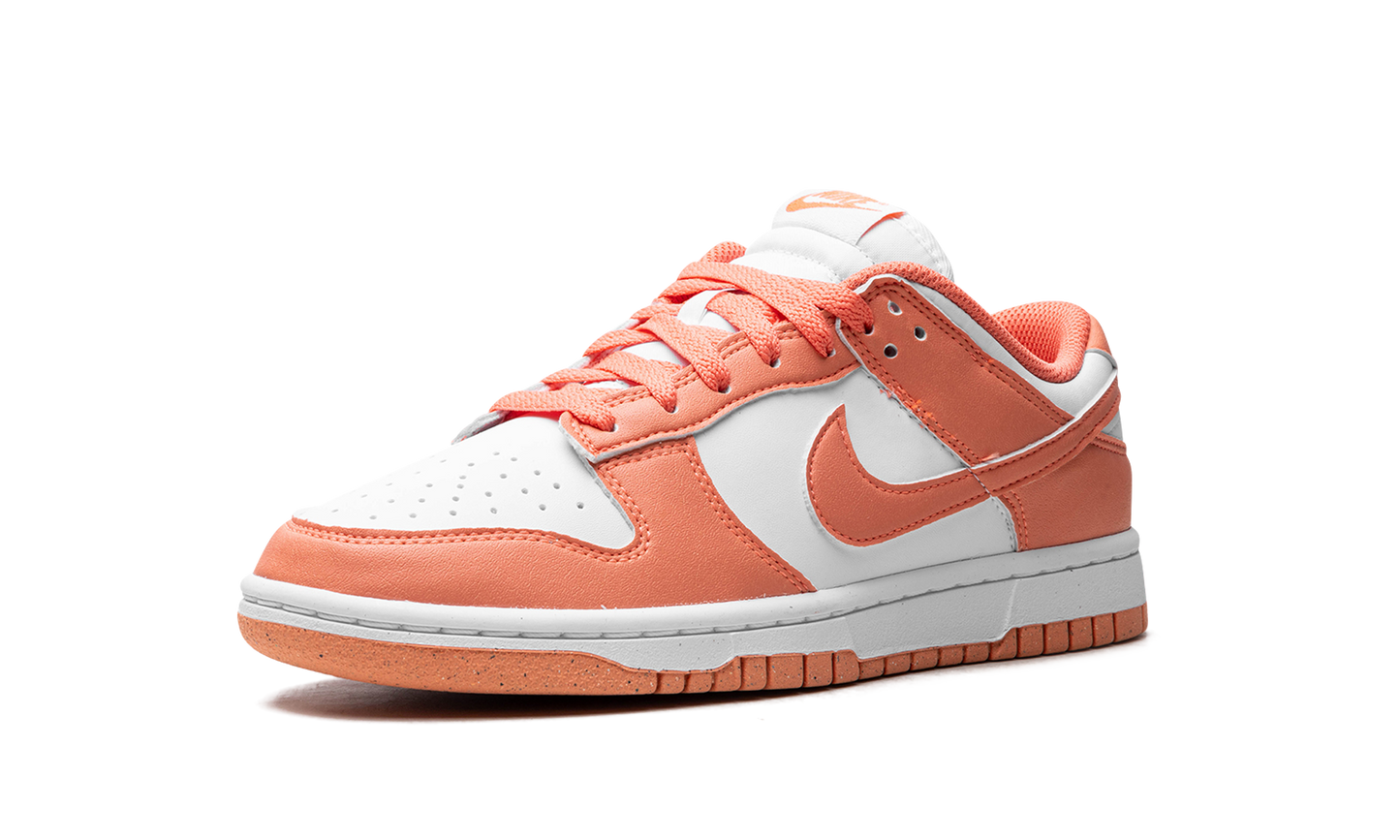 Dunk Low WMNS  Light Wild Mango